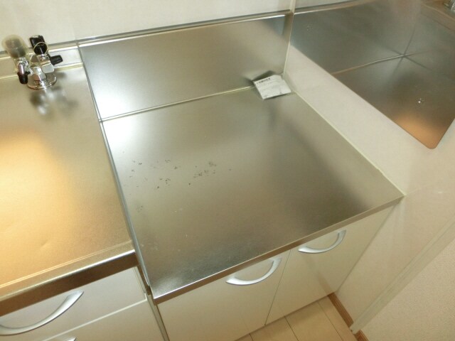 ウエスト　ウッド　アベニューの物件内観写真