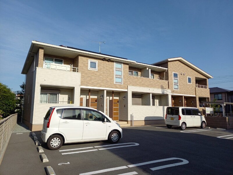 ミーテククルⅡの物件外観写真