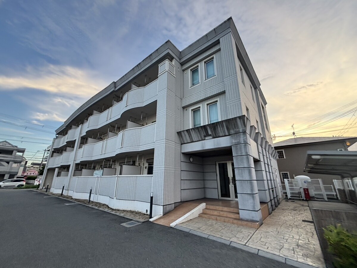 アグネスの物件外観写真