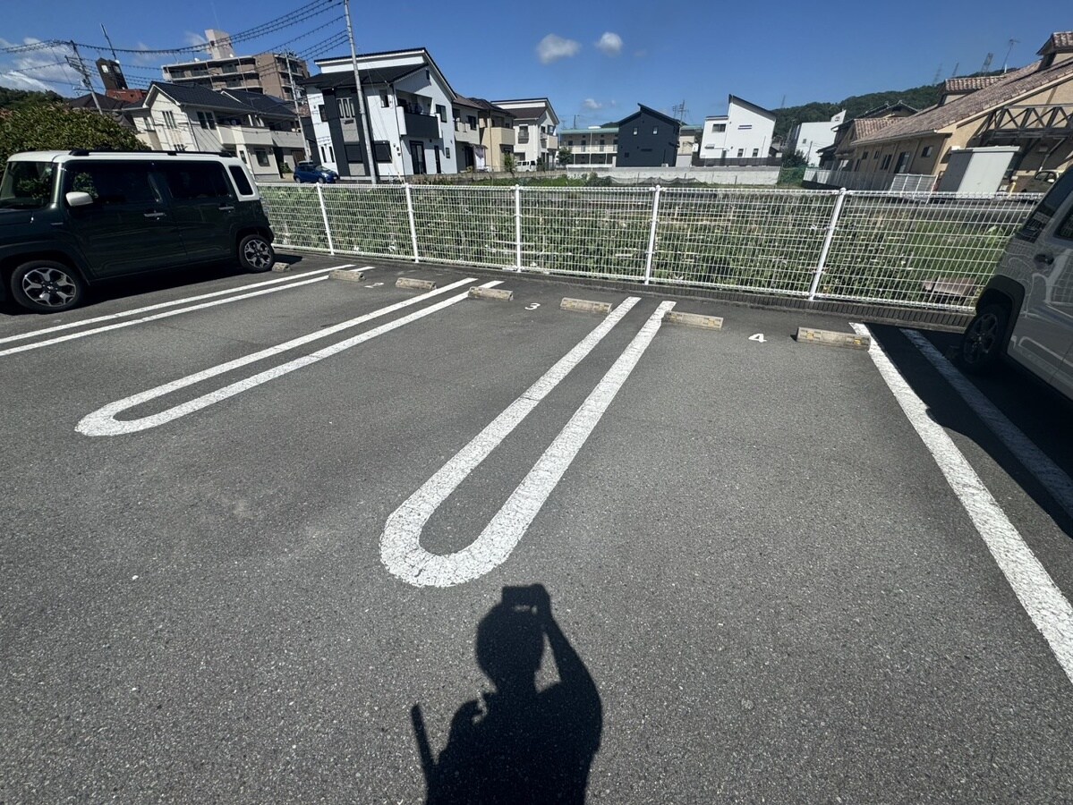 ジュネス・アビタシオンの物件外観写真