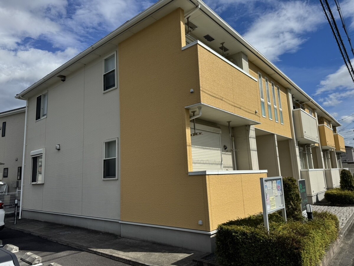 カトレーヴⅥの物件外観写真