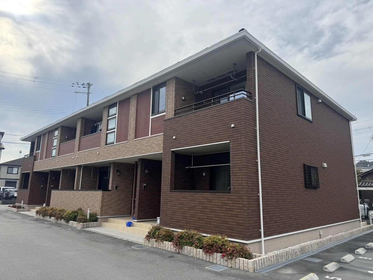 ライフステージ岡田Ⅰの物件外観写真