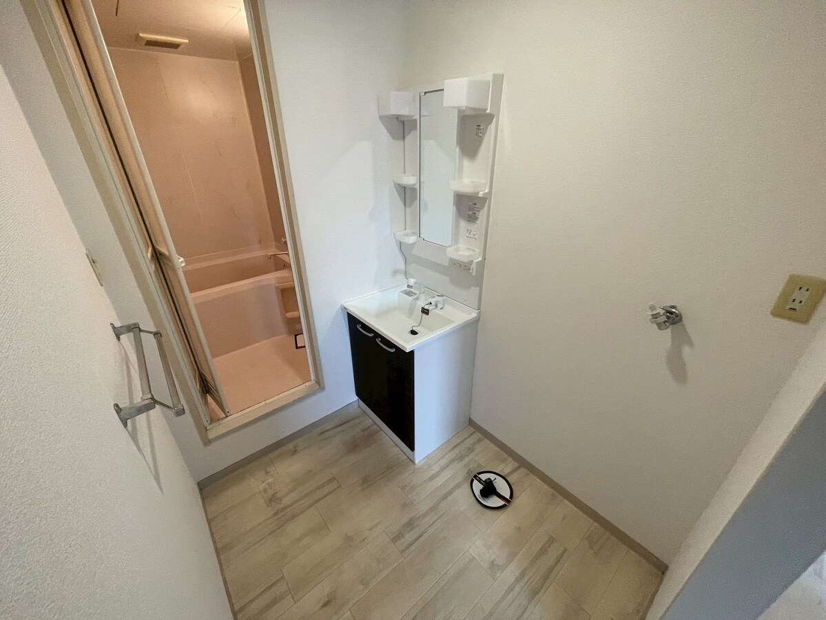 ウォームフロント岡田の物件内観写真