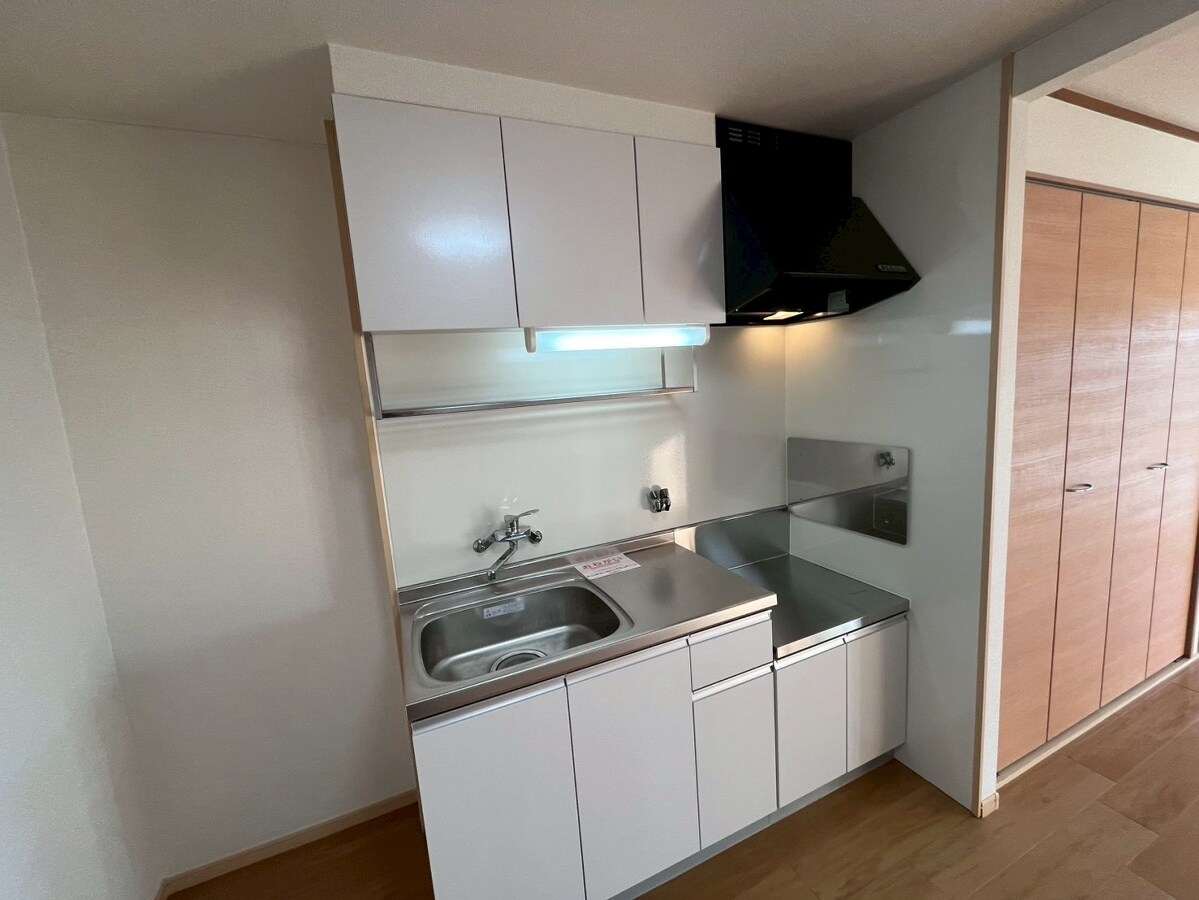 レジデンス英賀保の物件内観写真