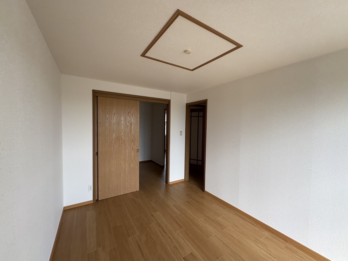 ミレニアム・カーサＡの物件内観写真