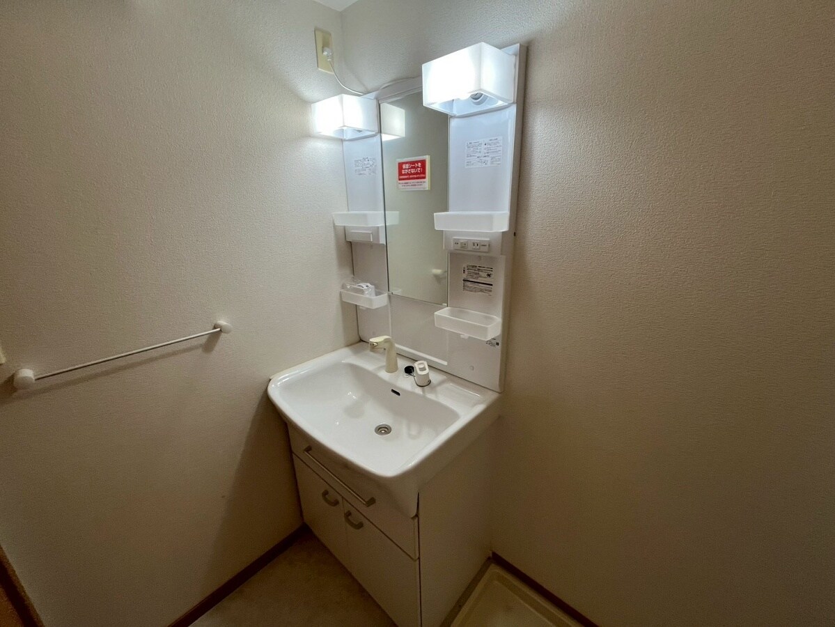 ワイズ　コンブリオの物件内観写真