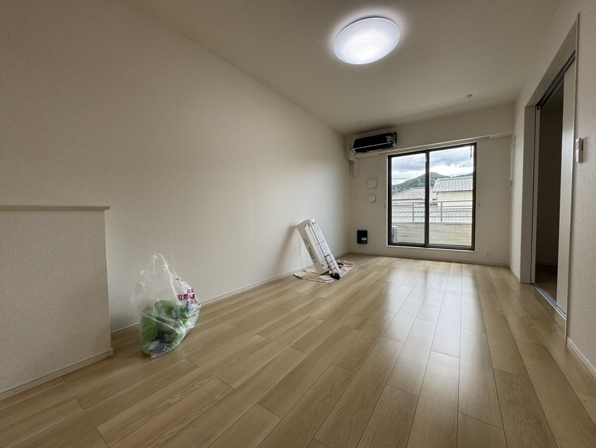 メゾン・カルムBの物件内観写真