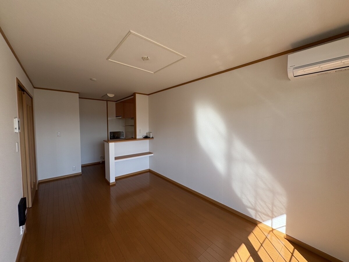 ヴィラ・ポポラーレⅠの物件内観写真