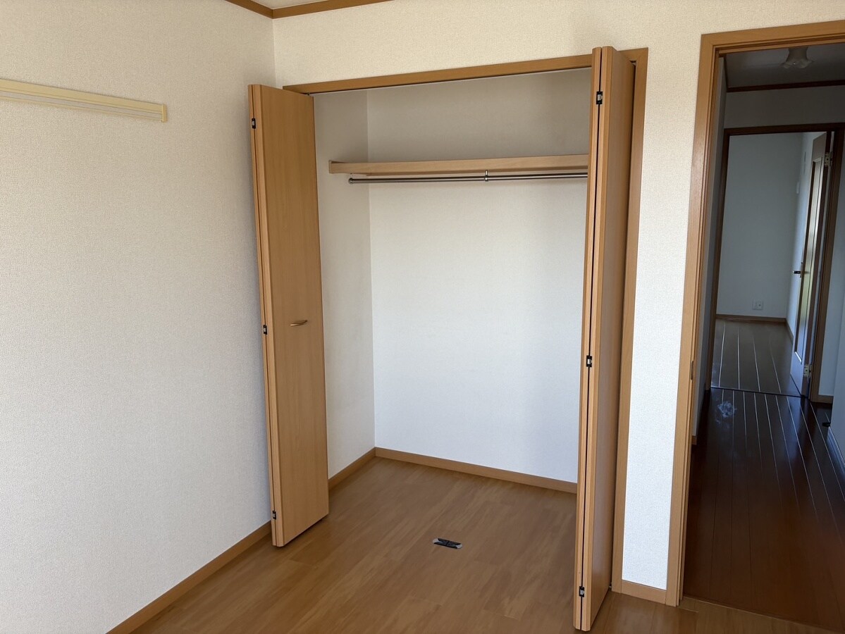 ヴィラ・ポポラーレⅠの物件内観写真