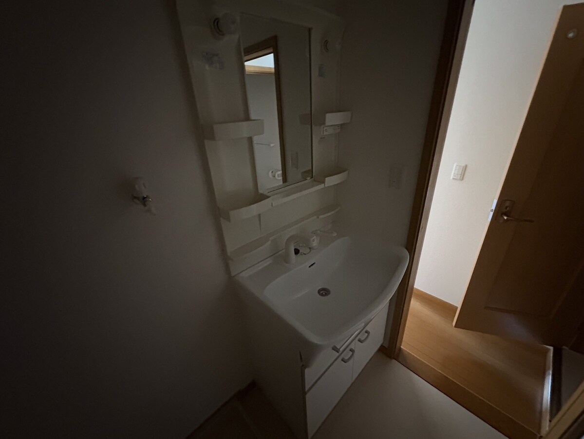 ヴィラ・ポポラーレⅠの物件内観写真