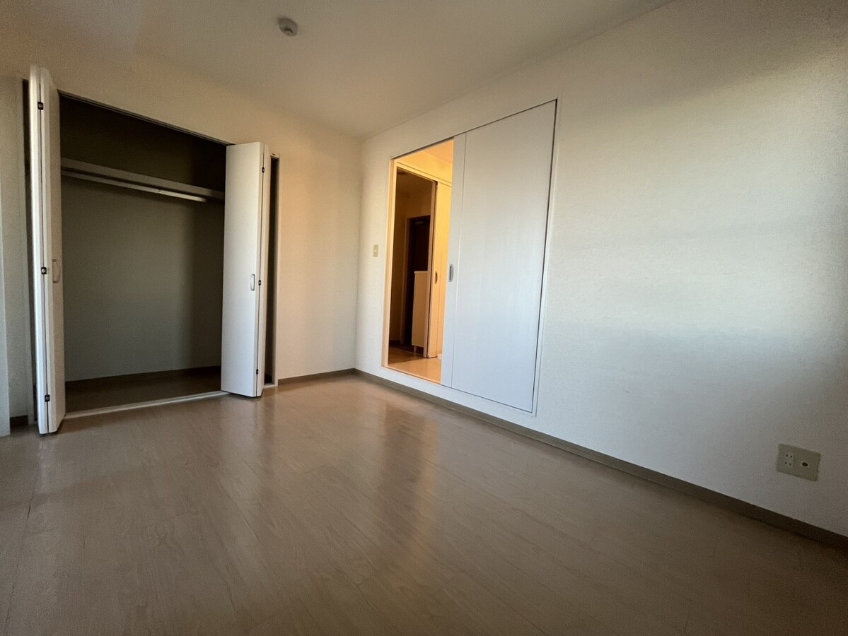 ベルフラワー嵐山の物件内観写真