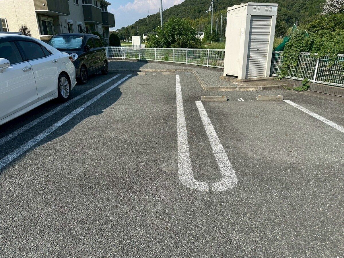 アン・グランジェの物件外観写真