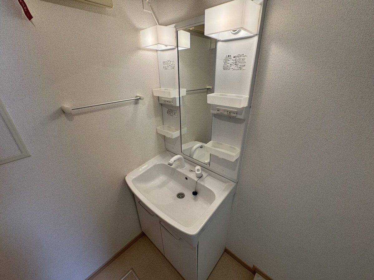 カトレーヴⅥの物件内観写真