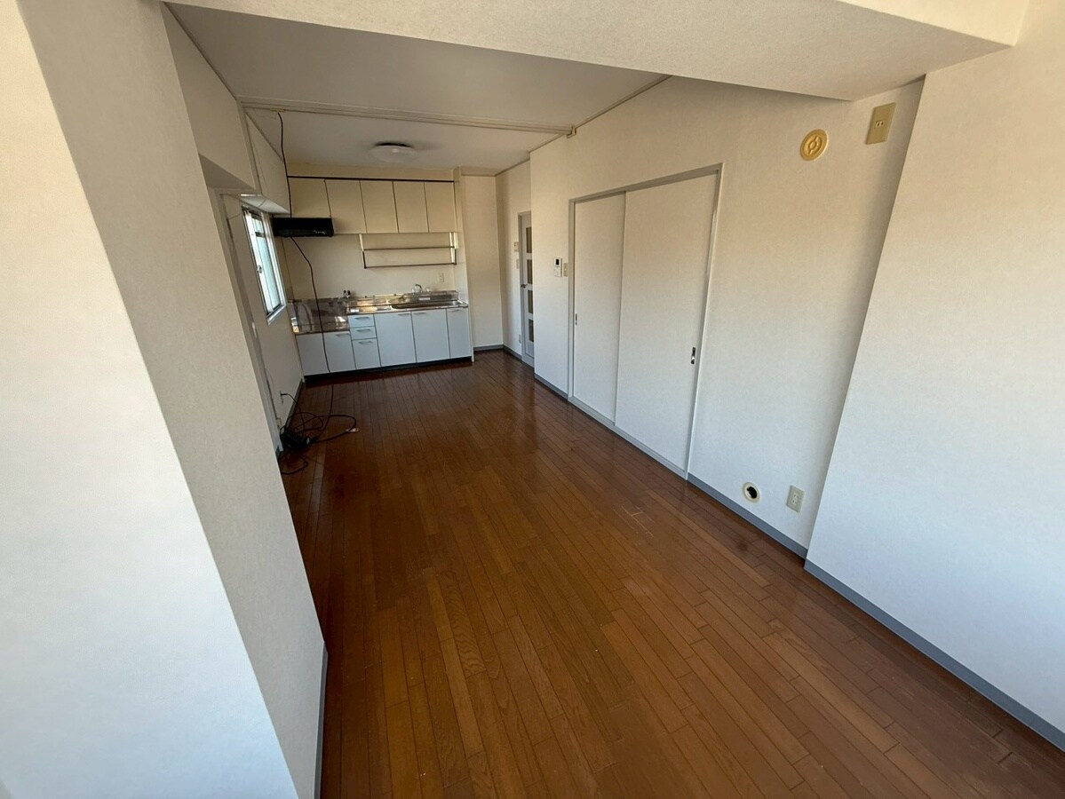 リッチウォーク城の東の物件内観写真