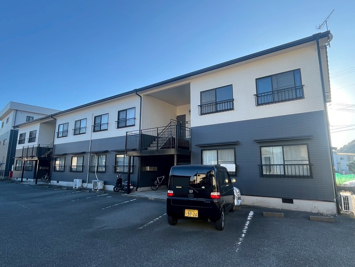 メゾンエルムの物件外観写真