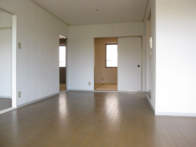 クレスト安室の物件内観写真