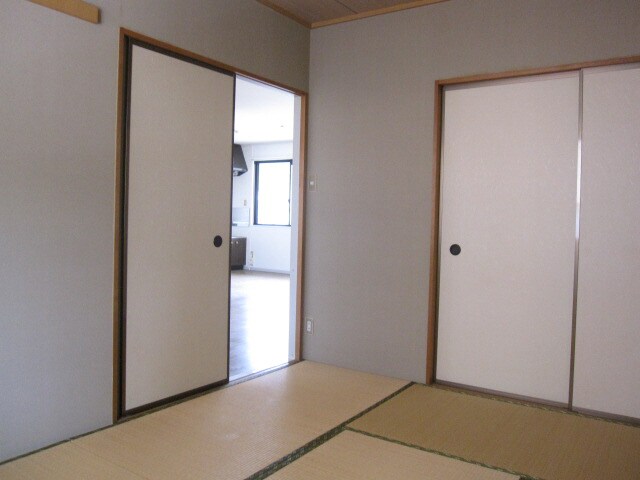 クレスト安室の物件内観写真