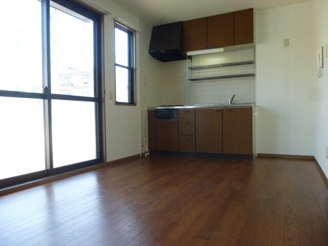 ハイカムールエレガンスの物件内観写真