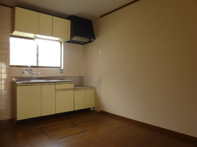 アベニュー安室の物件内観写真