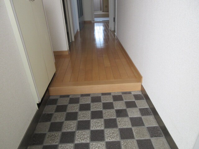 ロイヤルコーポ荒井の物件内観写真