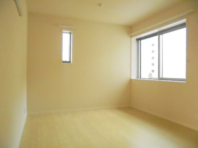 プレミアス三左衛門の物件内観写真