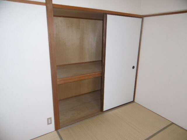 ラグレイス姫路の物件内観写真