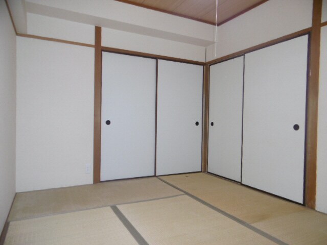 ラグレイス姫路の物件内観写真