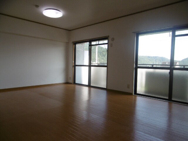 ラグレイス姫路の物件内観写真