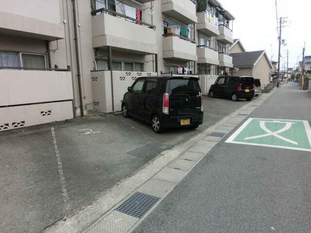 御立マンションの物件外観写真