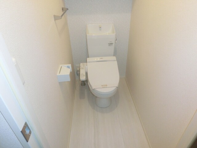 ヴィラ・フォレスティアの物件内観写真