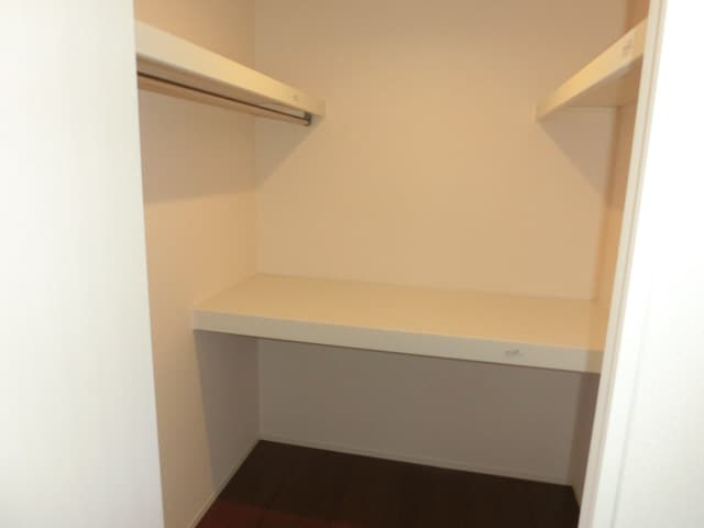 ヴィラ・フォレスティアの物件内観写真