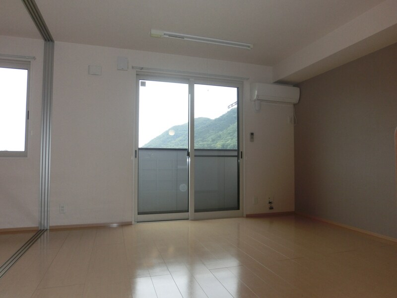 イワモト・ガーデンの物件内観写真