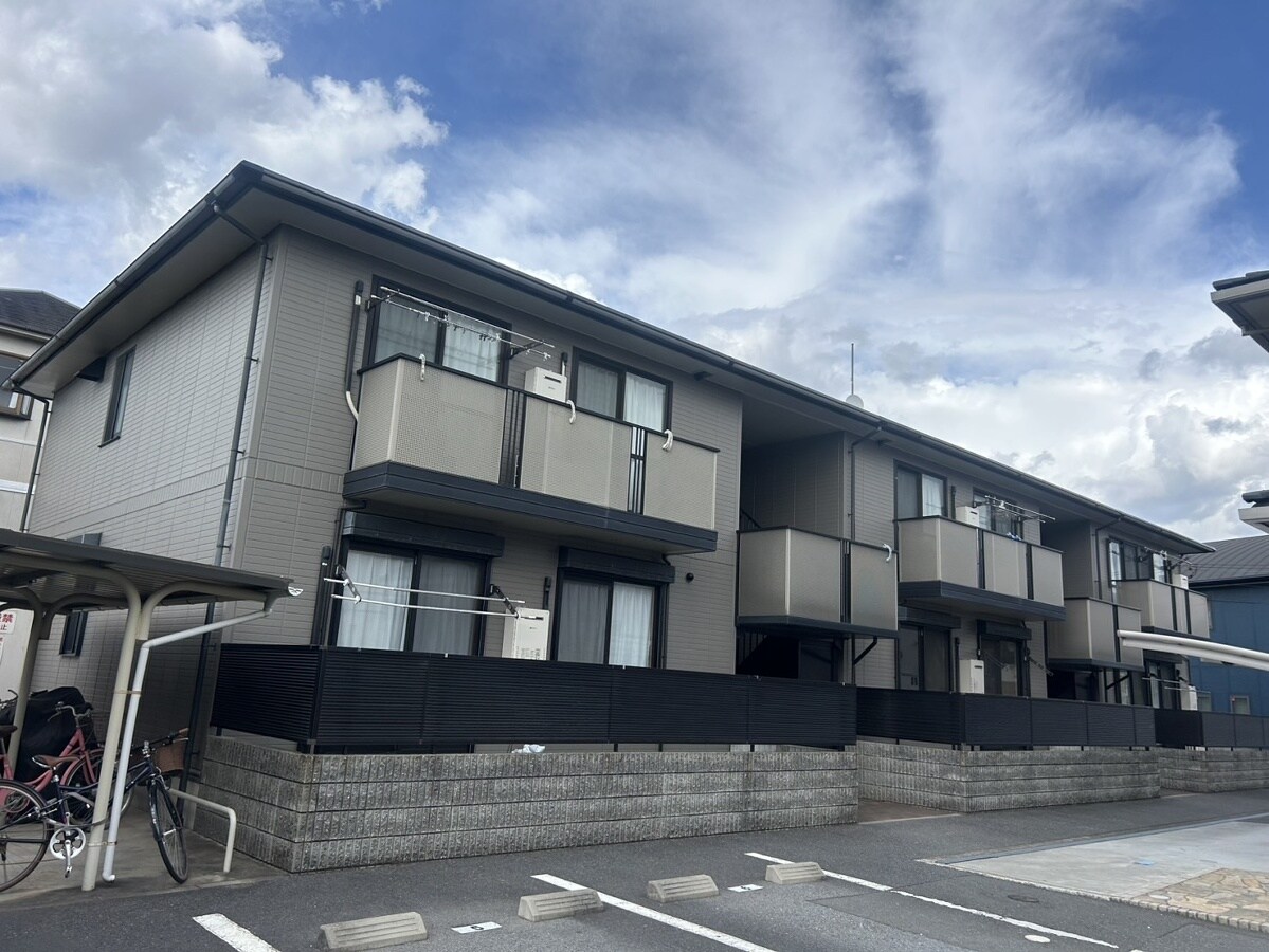 オークヴィラの物件外観写真