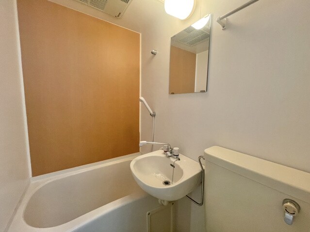 ドルフィン筑縄の物件内観写真